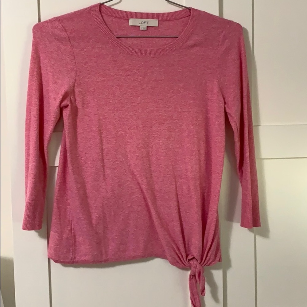 Light weight tie sweater.